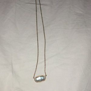 Kendra Scott necklace
